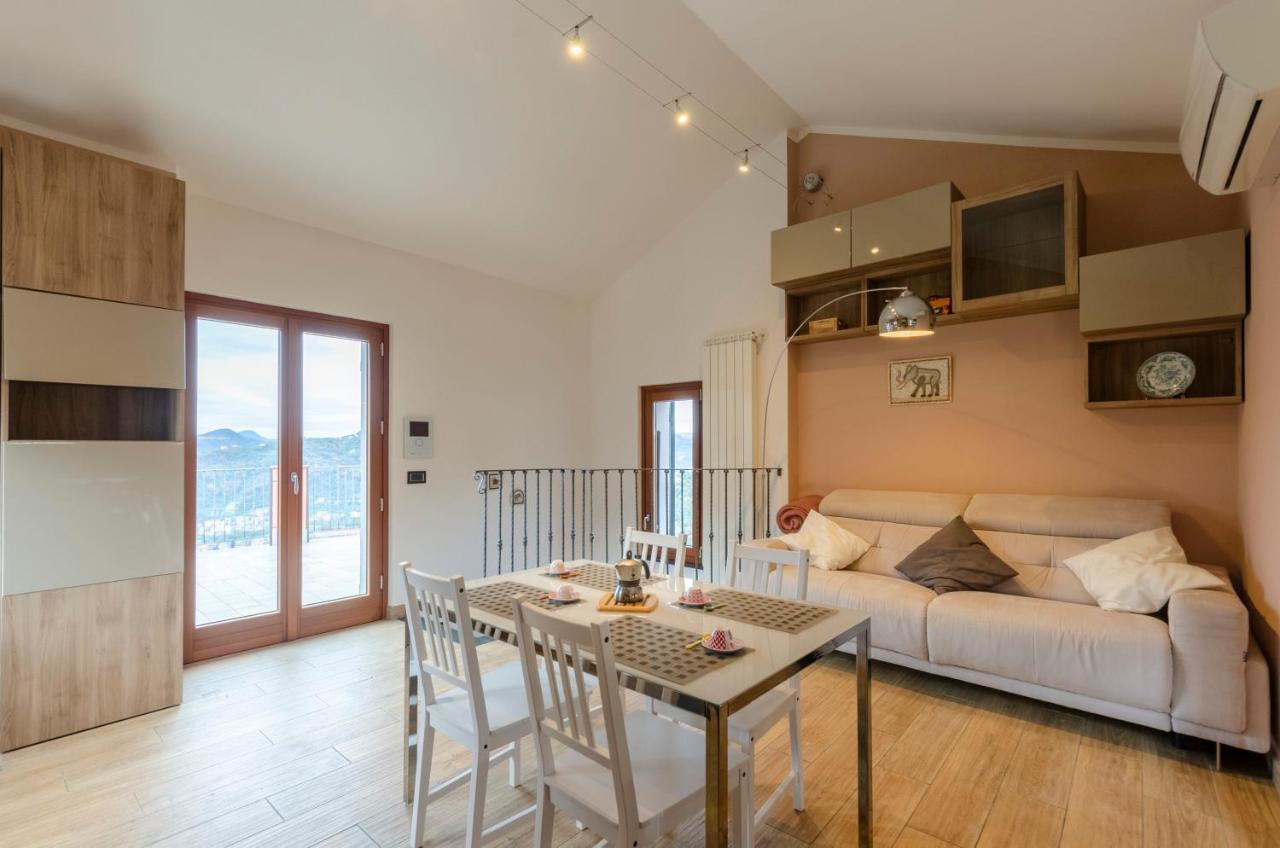 Altido Splendid Flat With Terrace & Magnificent View Apartamento Breccanecca Exterior foto